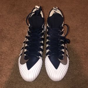 NIKE ALPHA MENACE ELITE SIZE 14 FOOTBALL CLEATS